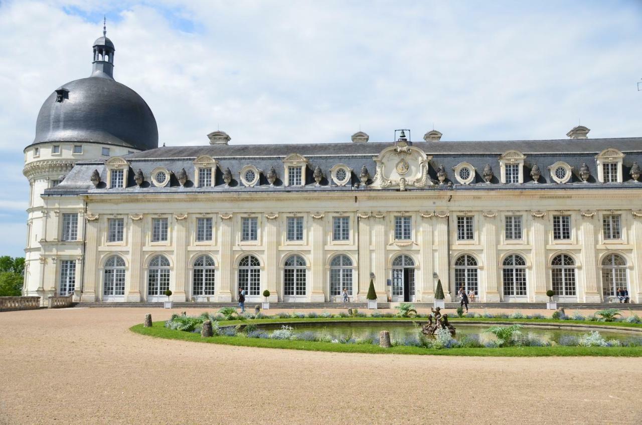 Gite En Berry Moulins-sur-Céphons Exteriér fotografie
